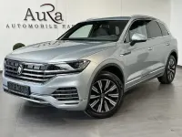 Gebraucht VW Touareg Elegance 231 PS (169 kW) 2023 Oyster silver SUV