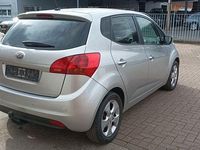 Gebraucht Kia Venga 125 PS (91 kW) 2013 Silber Kleinwagen