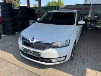 Gebraucht Skoda Rapid Ambition 105 PS (77 kW) 2014 Weiß Kleinwagen
