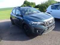 Neu Dacia Sandero Expression 91 PS (66 kW) 2025 Zederngrün Kleinwagen