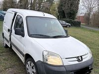 Gebraucht Peugeot Partner 69 PS (50 kW) 2004 Weiß Van / Kleinbus