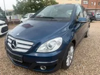 Gebraucht Mercedes B180 116 PS (85 kW) 2010 Blau Van / Kleinbus