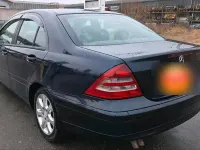 Gebraucht Mercedes C220 147 PS (108 kW) 2001 Blau Limousine