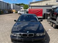 Gebraucht BMW 525 Basis 192 PS (141 kW) 2002 Schwarz Limousine