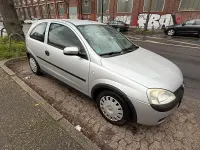 Używany Opel Corsa 58 KM (42 kW) 2002 Srebrny Hatchback