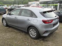 Neu Kia Ceed Vision 140 PS (102 kW) 2025 Silber Kleinwagen