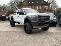 Używany Ford V8 400 KM (294 kW) 2012 Biały Pickup