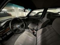 Gebraucht BMW 325 170 PS (125 kW) 1989 Blau Limousine