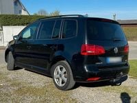 Gebraucht VW Touran 140 PS (102 kW) 2010 Schwarz Van / Kleinbus