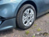 Gebraucht Kia Ceed Comfort 140 PS (102 kW) 2024 Yucca stahlgrau metallic Kleinwagen