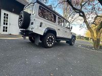 Gebraucht Land Rover Defender SE 122 PS (89 kW) 2009 Weiß Kombi