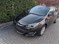 Gebraucht Opel Astra Exklusiv 140 PS (102 kW) 2015 Schwarz Kombi