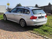 Gebraucht BMW 325 197 PS (144 kW) 2009 Grau Kombi