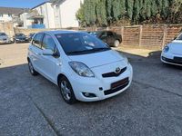 Gebraucht Toyota Yaris Edition 99 PS (72 kW) 2011 Weiß Kleinwagen