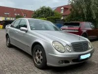 Gebraucht Mercedes E200 Classic 122 PS (89 kW) 2005 Silber Limousine