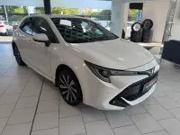 Gebraucht Toyota Corolla Hybrid 98 PS (72 kW) 2022 Weiß Limousine