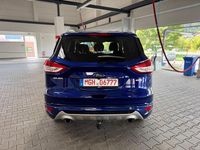 Gebraucht Ford Kuga Individual 150 PS (110 kW) 2016 Blau SUV