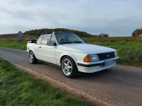 Gebraucht Ford Escort Cabriolet 103 PS (75 kW) 1984 Weiß Cabrio