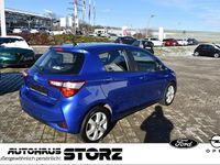 Gebraucht Toyota Yaris Hybrid Team 101 PS (74 kW) 2018 Titanblau Kleinwagen