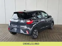 Neu Hyundai i10 Premium 79 PS (58 kW) 2025 Grau Kleinwagen