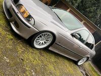 Gebraucht BMW 523 170 PS (125 kW) 2005 Silber Limousine