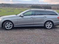 Gebraucht Mercedes E220 180 PS (132 kW) 2010 Grau Kombi