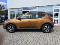 Gebraucht Dacia Sandero Expression 91 PS (66 kW) 2023 Orange Kleinwagen
