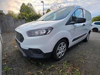 Używany Ford Courier Trend 75 KM (55 kW) 2019 Biały Minivan