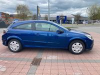 Używany Opel Astra 102 KM (75 kW) 2005 Niebieski Coupe