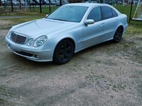 Gebraucht Mercedes E320 224 PS (164 kW) 2006 Silber Limousine