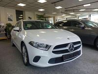 Gebraucht Mercedes A200 163 PS (119 kW) 2024 Weiß Limousine