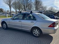 Gebraucht Mercedes C220 Elegance 143 PS (105 kW) 2002 Silber Limousine