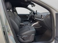 Gebraucht Audi Q2 S-Line 150 PS (110 kW) 2024 Tausilber metallic SUV