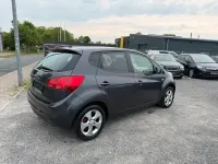 Gebraucht Kia Venga Attract 90 PS (66 kW) 2012 Grau Kleinwagen