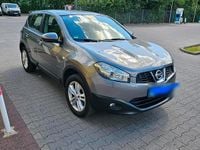 Gebraucht Nissan Qashqai Acenta 141 PS (103 kW) 2013 Grau SUV