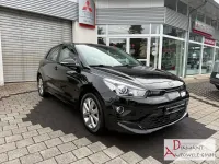 Używany Kia Rio Vision 101 KM (74 kW) 2021 Czarny Sedan/Limuzyna