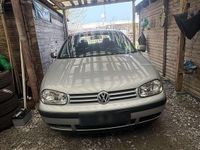 Gebraucht VW Golf IV 74 PS (54 kW) 2003 Silber Kleinwagen