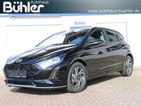 Neu Hyundai i20 Blackline 90 PS (66 kW) 2025 Phantom black mineraleffekt Kleinwagen