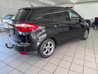 Second-hand Ford C-MAX SYNC Edition 125 CP (91 kW) 2014 Negru Monovolum