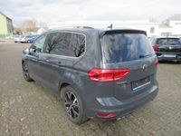 Gebraucht VW Touran Highline 150 PS (110 kW) 2021 Uranograu Van / Kleinbus