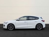 Gebraucht Ford Focus ST-Line X 155 PS (114 kW) 2023 Weiß Limousine