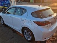 Gebraucht Lexus CT200h 136 PS (100 kW) 2011 Weiß Kleinwagen