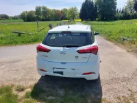 Gebraucht Hyundai i20 75 PS (55 kW) 2015 Weiß Kleinwagen