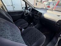 Gebraucht Opel Zafira Basis 125 PS (91 kW) 2002 Grau Van / Kleinbus