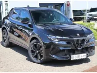 Neu Alfa Romeo Junior 145 PS (106 kW) 2026 Schwarz SUV