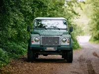 Gebraucht Land Rover Defender 122 PS (89 kW) 2013 Grün Kombi