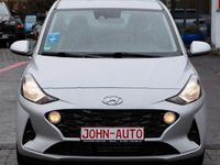 Gebraucht Hyundai i10 Select 67 PS (49 kW) 2021 Silber Kleinwagen