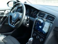 Gebraucht VW Golf VII Highline 150 PS (110 kW) 2015 Schwarz Kombi