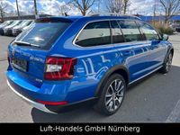 gebraucht Skoda Octavia Combi Scout 4x4 2.0 Autom Allrad Panoram