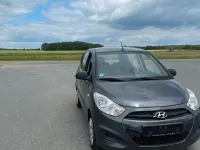 Gebraucht Hyundai i10 Classic 69 PS (50 kW) 2013 Grau Kleinwagen